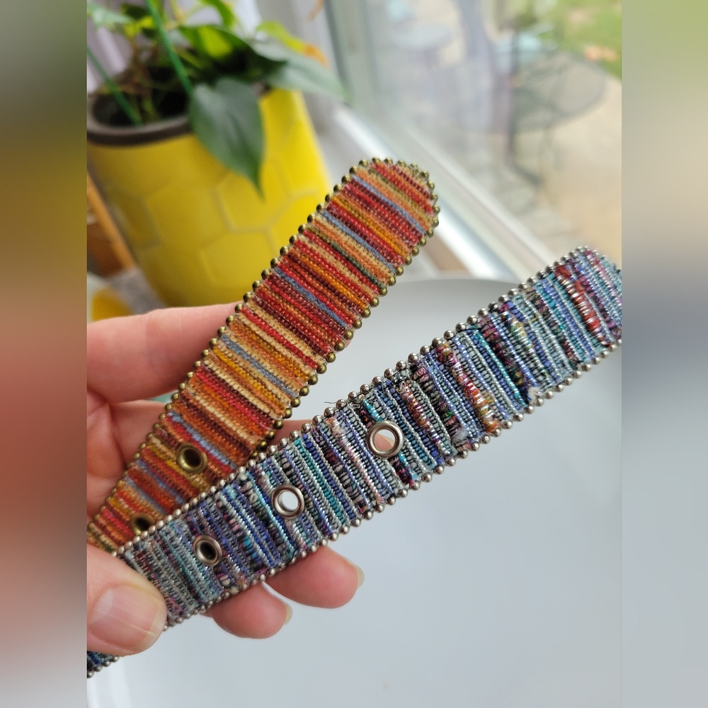 Vintage 80s Belt Lot USA made Multicolor Woven Silver/Blue Gold/Red M L - Picture 3 of 7